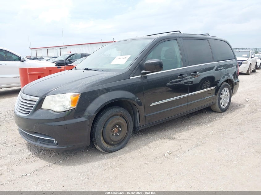 2014 Chrysler Town & country VIN 2C4RC1BG1ER219206 IAAI salvage auction — NORMAL WEAR, Clear (Kansas), sold $575 on 2026-07-31 (photo 2)