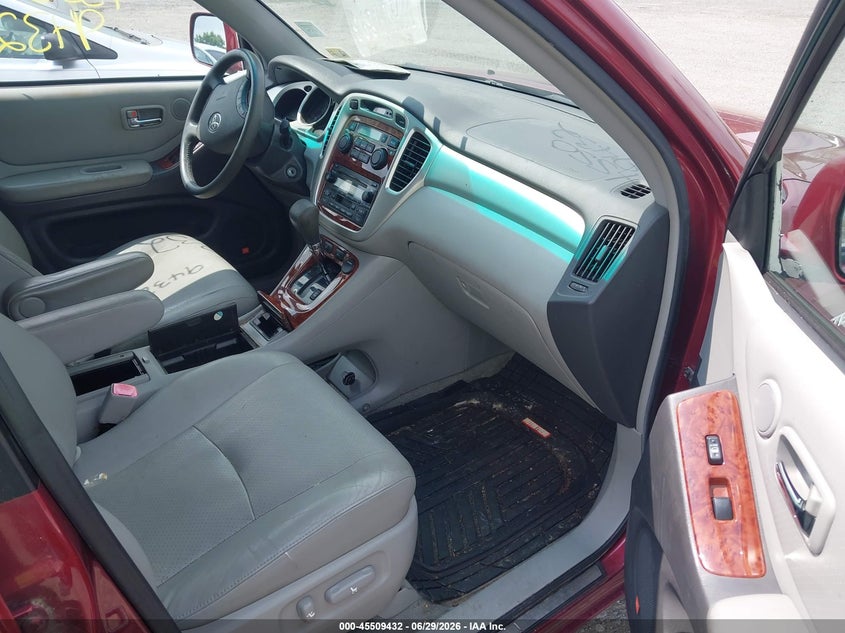 2005 Toyota Highlander VIN JTEEP21A550128838 IAAI salvage auction — NORMAL WEAR, Clear (Virginia), sold $1,500 on 2026-07-14 (photo 5)