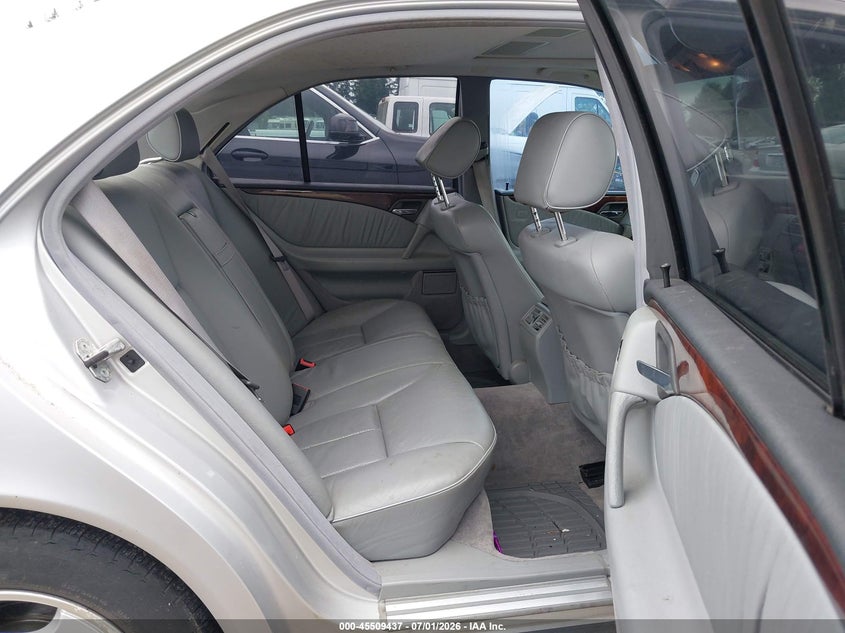 1999 Mercedes-benz E-class VIN WDBJF70H7XA723378 IAAI salvage auction — NORMAL WEAR, Clear (Washington), sold $800 on 2026-07-22 (photo 8)