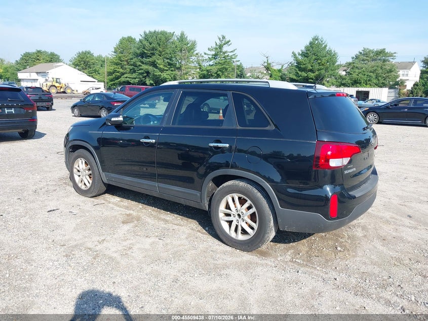 2014 Kia Sorento VIN 5XYKT3A63EG494747 IAAI salvage auction — NORMAL WEAR, Clear (New Jersey), sold $1,050 on 2026-07-14 (photo 3)