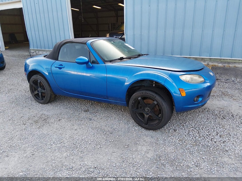 2006 Mazda Mx-5 VIN JM1NC25F660105205 IAAI salvage auction — NORMAL WEAR, Original (Kentucky), sold $500 on 2026-07-29 (photo 1)
