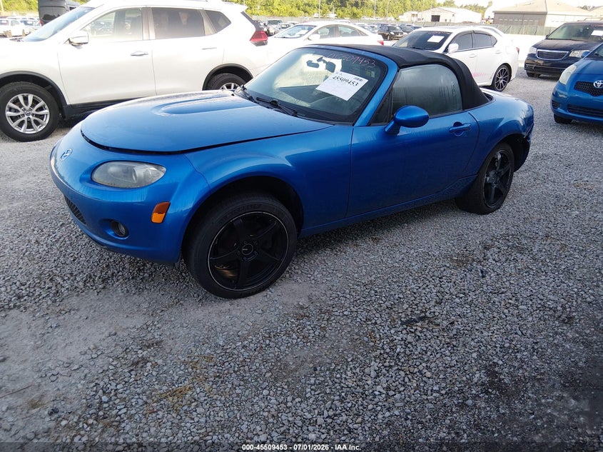 2006 Mazda Mx-5 VIN JM1NC25F660105205 IAAI salvage auction — NORMAL WEAR, Original (Kentucky), sold $500 on 2026-07-29 (photo 2)