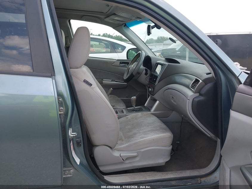 2010 Subaru Forester VIN JF2SH6CC0AH762078 IAAI salvage auction — NORMAL WEAR, Clear (Missouri), sold $300 on 2026-07-20 (photo 5)