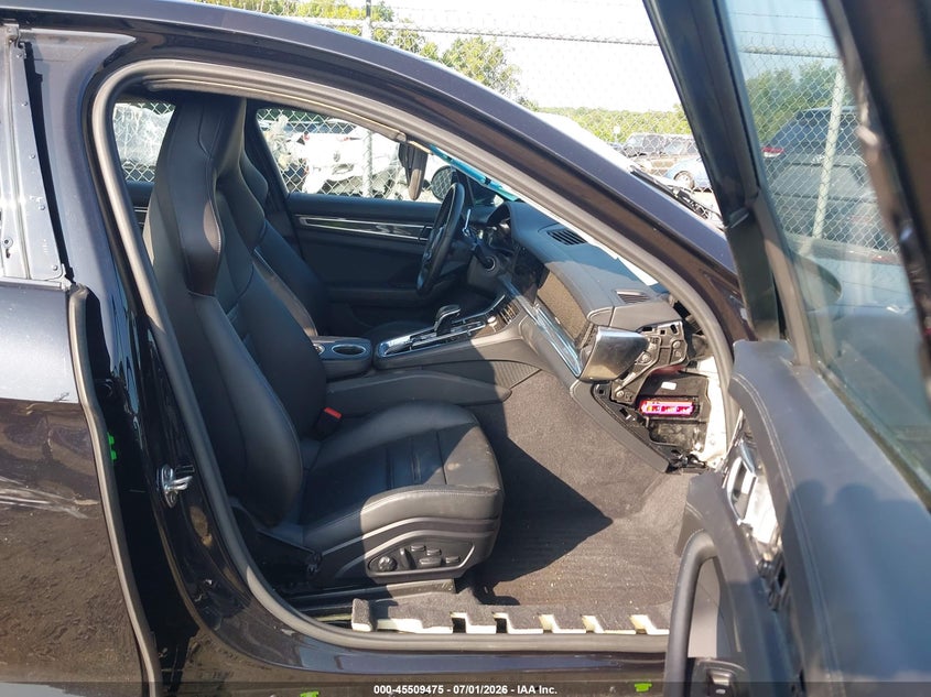 2022 Porsche Panamera VIN WP0AG2A7XNL135211 IAAI salvage auction — RIGHT SIDE, Salvage Title, sold $39,000 on 2026-08-10 (photo 5)