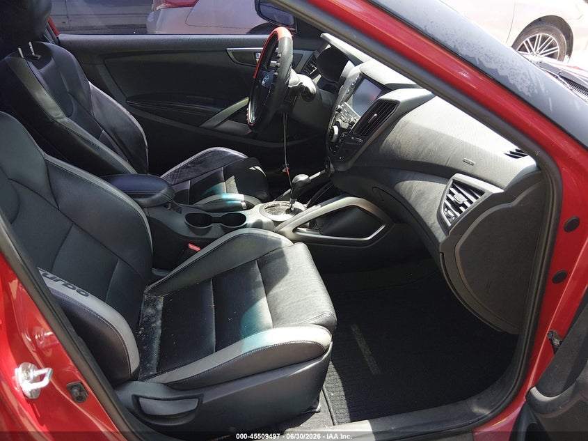 2016 Hyundai Veloster VIN KMHTC6AE6GU257860 IAAI salvage auction — NORMAL WEAR, Clear (Washington), sold $1,200 on 2026-07-29 (photo 5)