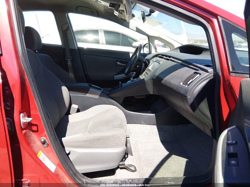 2013 Toyota Prius VIN JTDKN3DU8D5627935 IAAI salvage auction — NORMAL WEAR, Clear (Nevada), sold $475 on 2026-07-24 (photo 5)