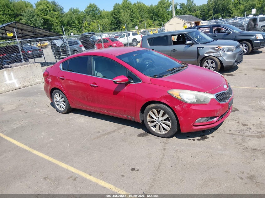 2014 Kia Forte VIN KNAFX4A82E5055543 IAAI salvage auction — NORMAL WEAR, Clear (Connecticut), sold $450 on 2026-07-30 (photo 1)