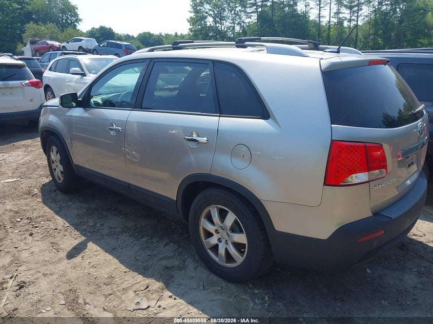 2013 Kia Sorento VIN 5XYKT3A63DG348427 IAAI salvage auction — NORMAL WEAR, Clear (Massachusetts), sold $1,125 on 2026-07-28 (photo 3)