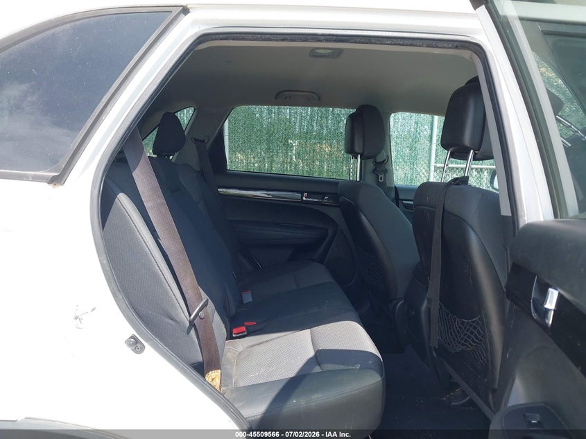 2012 Kia Sorento VIN 5XYKT3A6XCG307937 IAAI salvage auction — NORMAL WEAR, Clear (Kansas), sold $825 on 2026-07-31 (photo 8)