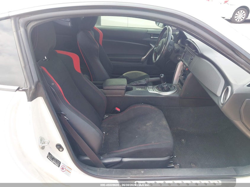 2015 Scion Fr-s VIN JF1ZNAA15F9709362 IAAI salvage auction — NORMAL WEAR, Clear - Dealer Only (California), sold $1,200 on 2026-07-09 (photo 5)