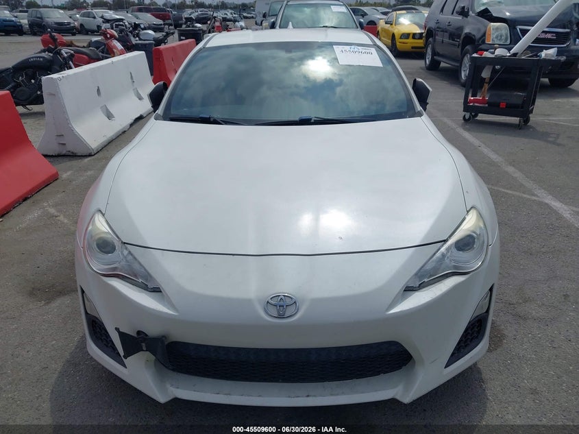 2015 Scion Fr-s VIN JF1ZNAA15F9709362 IAAI salvage auction — NORMAL WEAR, Clear - Dealer Only (California), sold $1,200 on 2026-07-09 (photo 6)