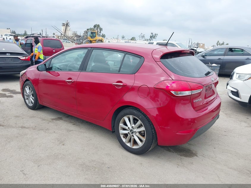 2017 Kia Forte VIN KNAFK5A84H5687856 IAAI salvage auction — NORMAL WEAR, Salvage (California), sold $25 on 2026-07-22 (photo 3)