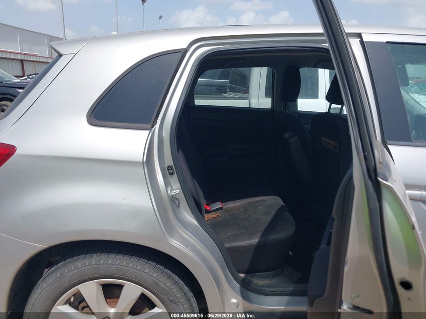 2013 Mitsubishi Outlander VIN 4A4AP3AU4DE019557 IAAI salvage auction — NORMAL WEAR, Original (Texas), sold $1,000 on 2026-07-09 (photo 8)