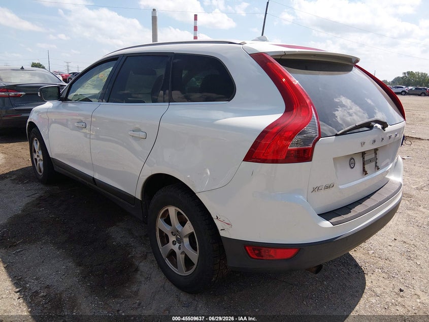 2011 Volvo Xc60 VIN YV4940DZ3B2151522 IAAI salvage auction — NORMAL WEAR, Clear (Indiana), sold $450 on 2026-07-22 (photo 3)