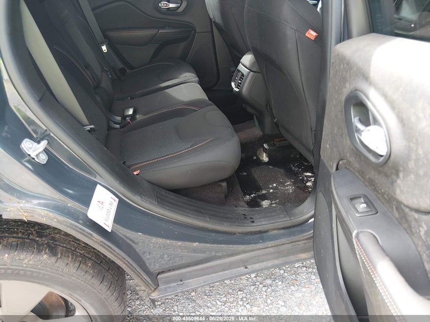 2016 Jeep Cherokee VIN 1C4PJLCS7GW369214 IAAI salvage auction — NORMAL WEAR, Clear (Florida), sold $1,200 on 2026-07-10 (photo 8)