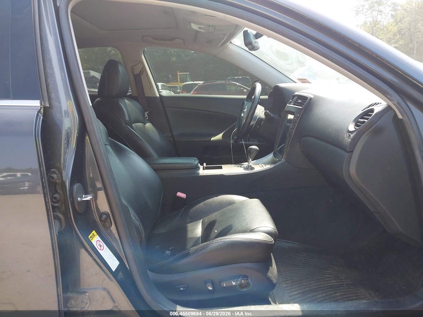 2009 Lexus Is 250 VIN JTHCK262595032808 IAAI salvage auction — NORMAL WEAR, Original (New Hampshire), sold $875 on 2026-07-08 (photo 5)