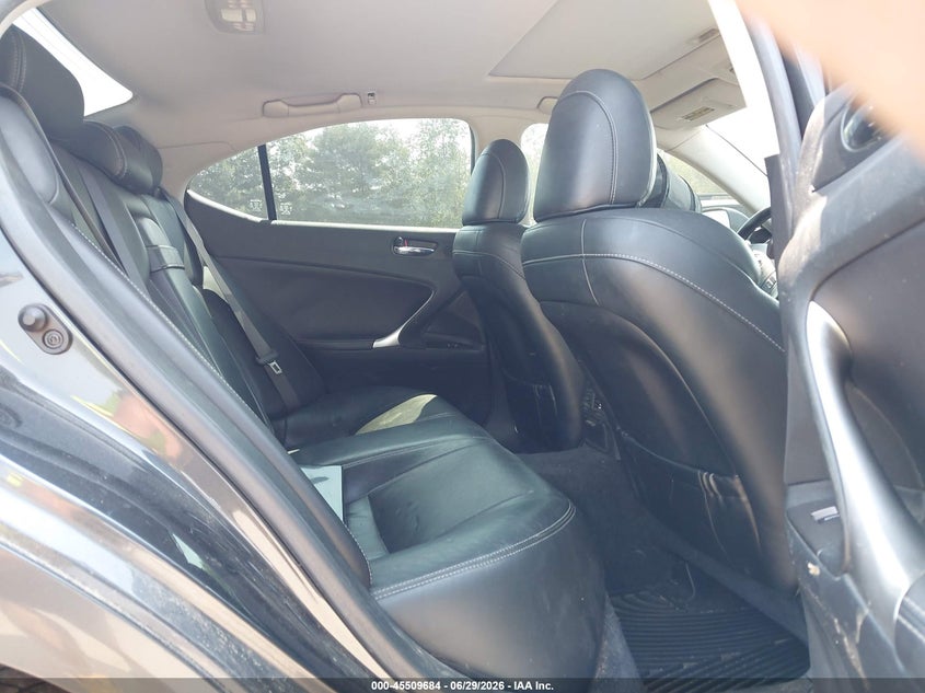 2009 Lexus Is 250 VIN JTHCK262595032808 IAAI salvage auction — NORMAL WEAR, Original (New Hampshire), sold $875 on 2026-07-08 (photo 8)