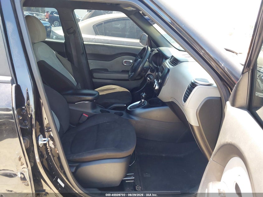 2016 Kia Soul VIN KNDJN2A21G7320527 IAAI salvage auction — NORMAL WEAR, Salvage (California), sold $800 on 2026-07-23 (photo 5)