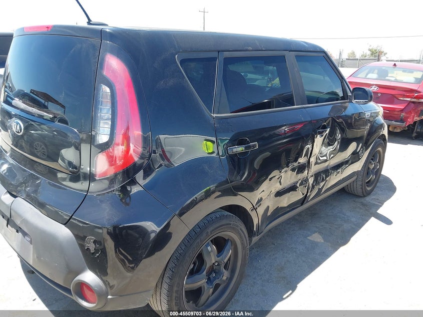 2016 Kia Soul VIN KNDJN2A21G7320527 IAAI salvage auction — NORMAL WEAR, Salvage (California), sold $800 on 2026-07-23 (photo 6)