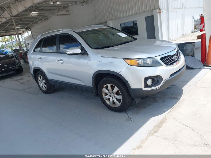 2012 Kia Sorento VIN 5XYKT3A6XCG205344 IAAI salvage auction — NORMAL WEAR, Clear (Florida), sold $850 on 2026-07-29 (photo 1)