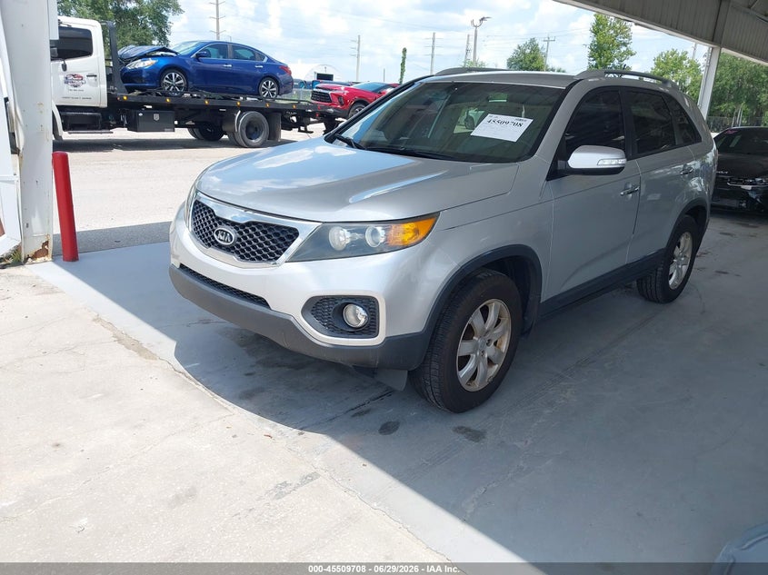 2012 Kia Sorento VIN 5XYKT3A6XCG205344 IAAI salvage auction — NORMAL WEAR, Clear (Florida), sold $850 on 2026-07-29 (photo 2)