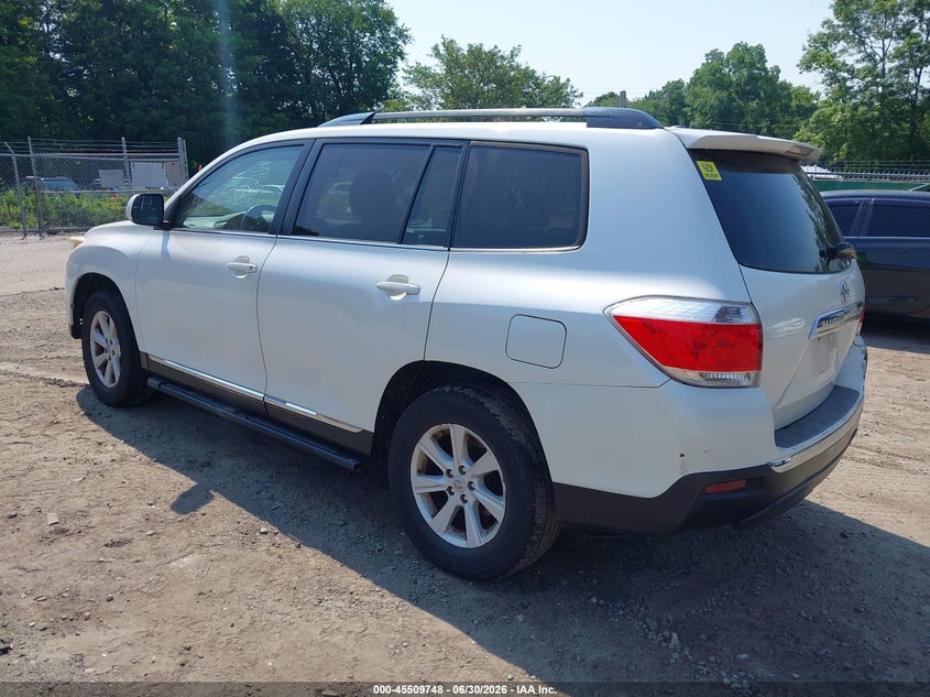 2012 Toyota Highlander VIN 5TDBK3EH4CS159902 IAAI salvage auction — NORMAL WEAR, Clear (Massachusetts), sold $1,250 on 2026-07-28 (photo 3)