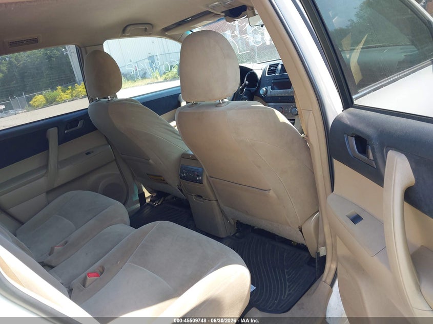 2012 Toyota Highlander VIN 5TDBK3EH4CS159902 IAAI salvage auction — NORMAL WEAR, Clear (Massachusetts), sold $1,250 on 2026-07-28 (photo 8)
