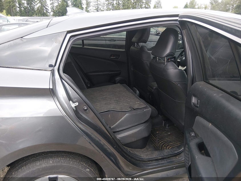 2016 Toyota Prius VIN JTDKARFU1G3001039 IAAI salvage auction — NORMAL WEAR, Clear (Washington), sold $5,700 on 2026-07-15 (photo 8)