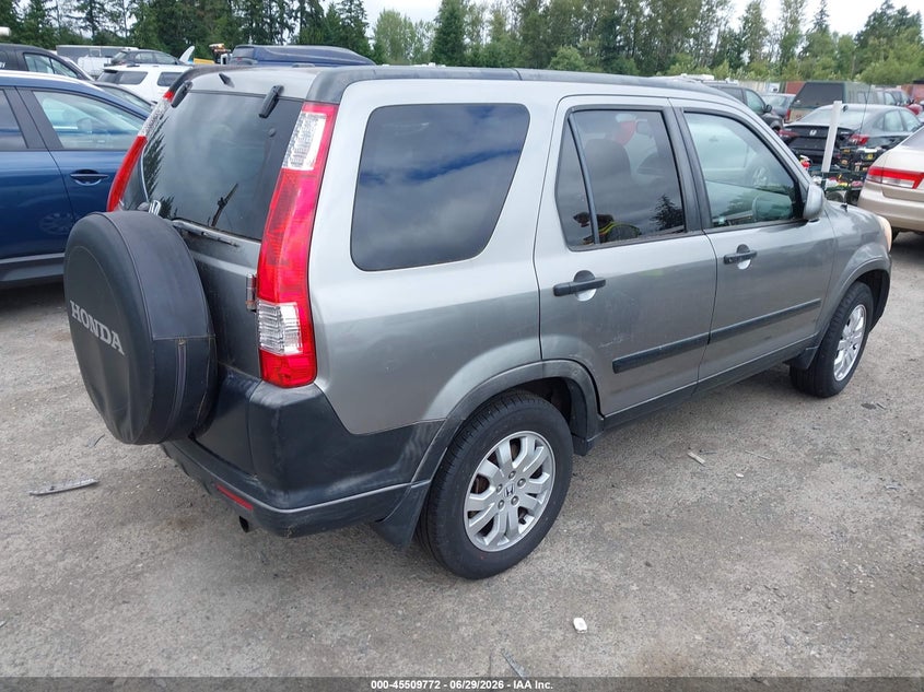 2005 Honda Cr-v VIN JHLRD78815C040854 IAAI salvage auction — NORMAL WEAR, Clear (Washington), sold $2,150 on 2026-07-08 (photo 4)