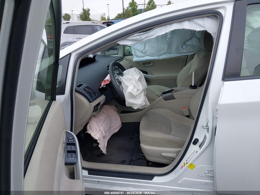 2014 Toyota Prius VIN JTDKN3DU3E0369984 IAAI salvage auction — FRONT END, Salvage Title, sold $1,500 on 2026-07-13 (photo 5)