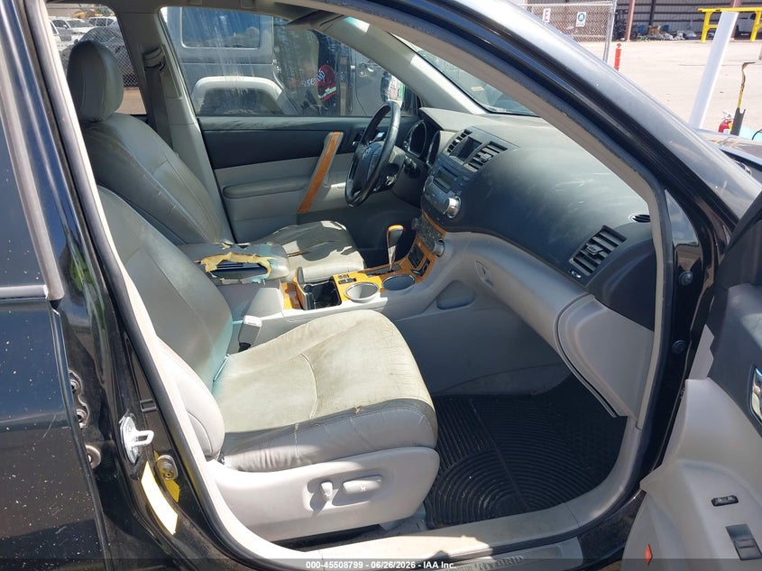 2008 Toyota Highlander hybrid VIN JTEEW44A782005965 IAAI salvage auction — NORMAL WEAR, Clear (Hawaii), sold $275 on 2026-07-28 (photo 5)