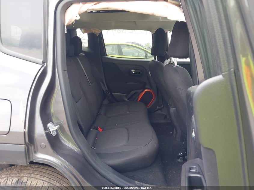 2018 Jeep Renegade VIN ZACCJBAB7JPJ11613 IAAI salvage auction — FRONT END, Salvage Title, sold $750 on 2026-08-20 (photo 8)