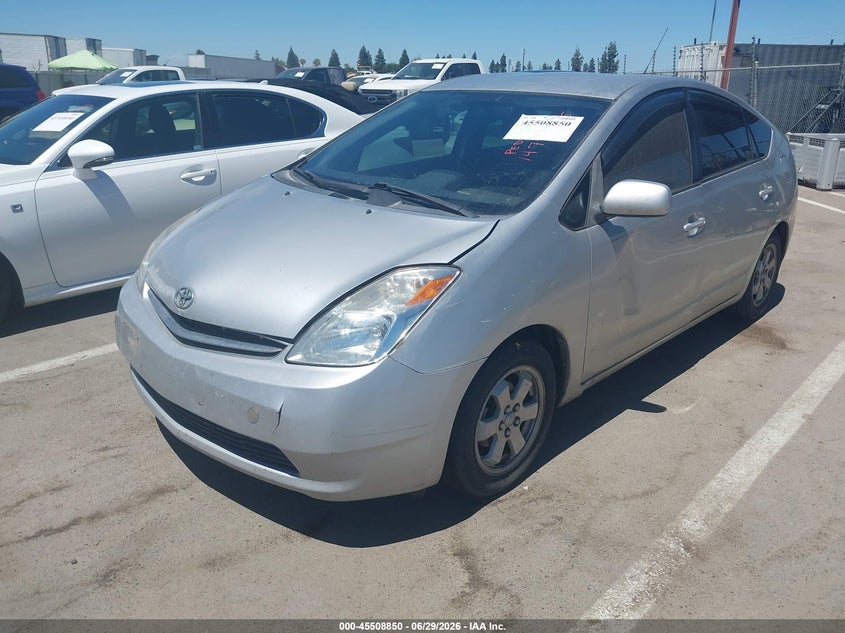 2004 Toyota Prius VIN JTDKB22U040070246 IAAI salvage auction — NORMAL WEAR, Salvage (California), sold $1,000 on 2026-07-07 (photo 2)