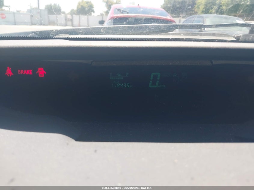 2004 Toyota Prius VIN JTDKB22U040070246 IAAI salvage auction — NORMAL WEAR, Salvage (California), sold $1,000 on 2026-07-07 (photo 7)