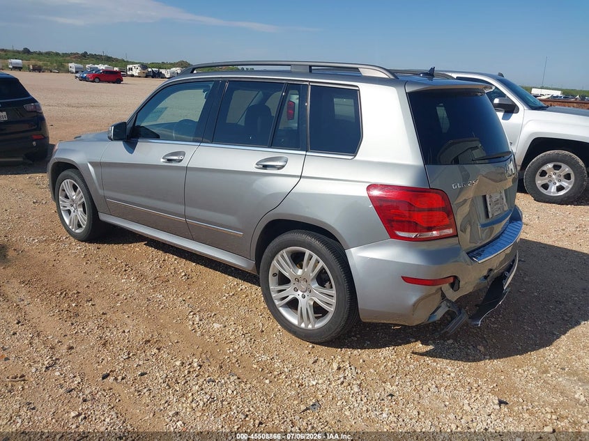 2013 Mercedes-benz VIN WDCGG0EB5DG140914 IAAI salvage auction — REAR END, Original (Texas), sold $4,100 on 2026-08-13 (photo 3)
