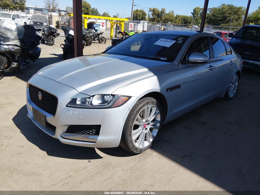 2017 Jaguar Xf VIN SAJBE4BN1HCY48801 IAAI salvage auction — RIGHT SIDE, Salvage (California), sold $725 on 2026-07-28 (photo 2)