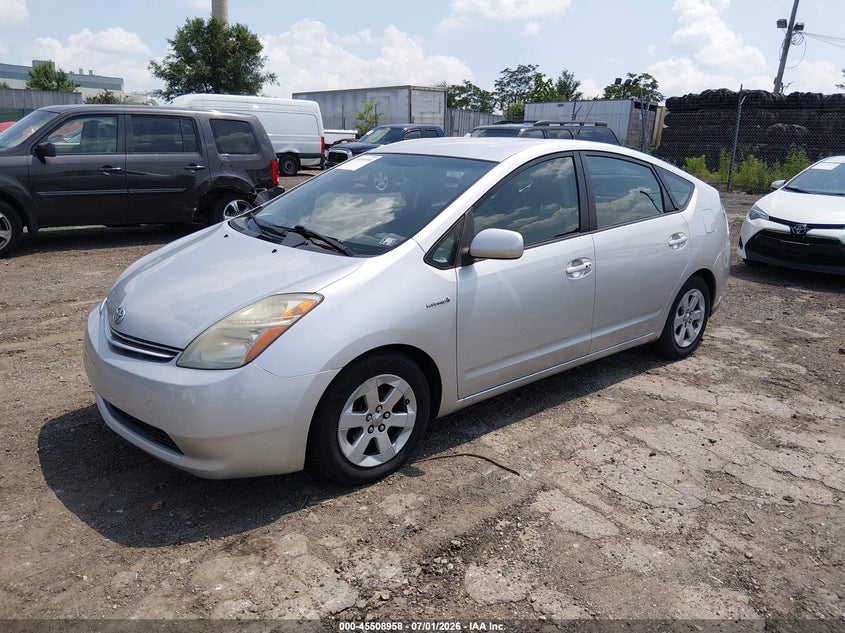 2007 Toyota Prius VIN JTDKB20U677661387 IAAI salvage auction — NORMAL WEAR, Clear (Pennsylvania), sold $400 on 2026-07-24 (photo 2)