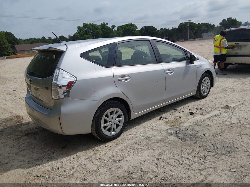 2013 Toyota Prius v VIN JTDZN3EU5D3282792 IAAI salvage auction — NORMAL WEAR, Salvage Title, sold $1,100 on 2026-07-15 (photo 4)
