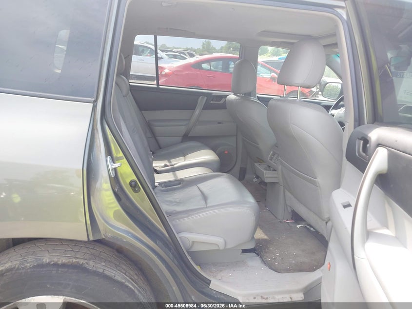 2008 Toyota Highlander VIN JTEES43A682032765 IAAI salvage auction — NORMAL WEAR, Clear (New York), sold $2,775 on 2026-07-09 (photo 8)