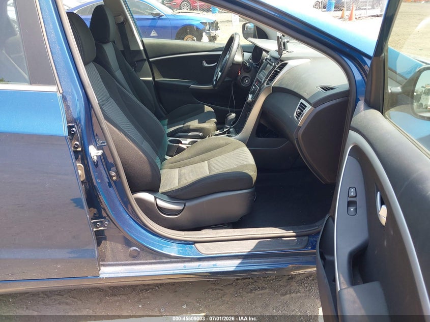 2014 Hyundai Elantra VIN KMHD35LHXEU177805 IAAI salvage auction — NORMAL WEAR, Clear (New Jersey), sold $750 on 2026-07-29 (photo 5)