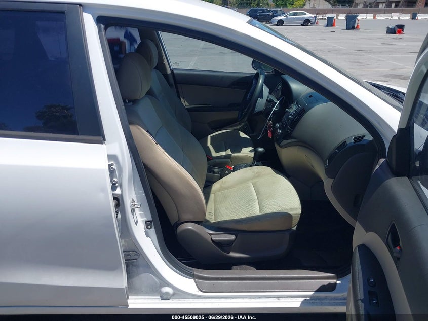 2012 Hyundai Elantra VIN KMHDB8AE0CU134505 IAAI salvage auction — NORMAL WEAR, Clear - Dealer Only (California), sold $675 on 2026-07-13 (photo 5)