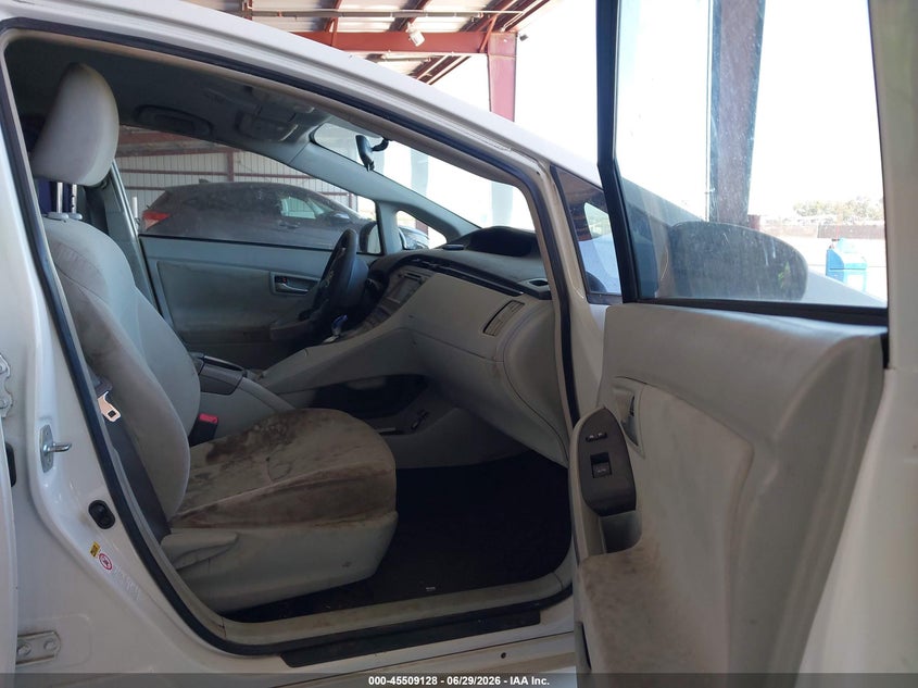 2012 Toyota Prius VIN JTDKN3DU6C5483204 IAAI salvage auction — NORMAL WEAR, Clear - Dealer Only (California), sold $3,000 on 2026-07-07 (photo 5)