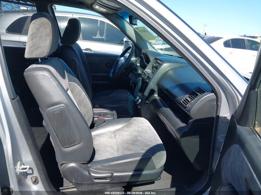 2002 Honda Cr-v VIN JHLRD78842C044019 IAAI salvage auction — NORMAL WEAR, Clear - Dealer Only (California), sold $500 on 2026-07-09 (photo 5)
