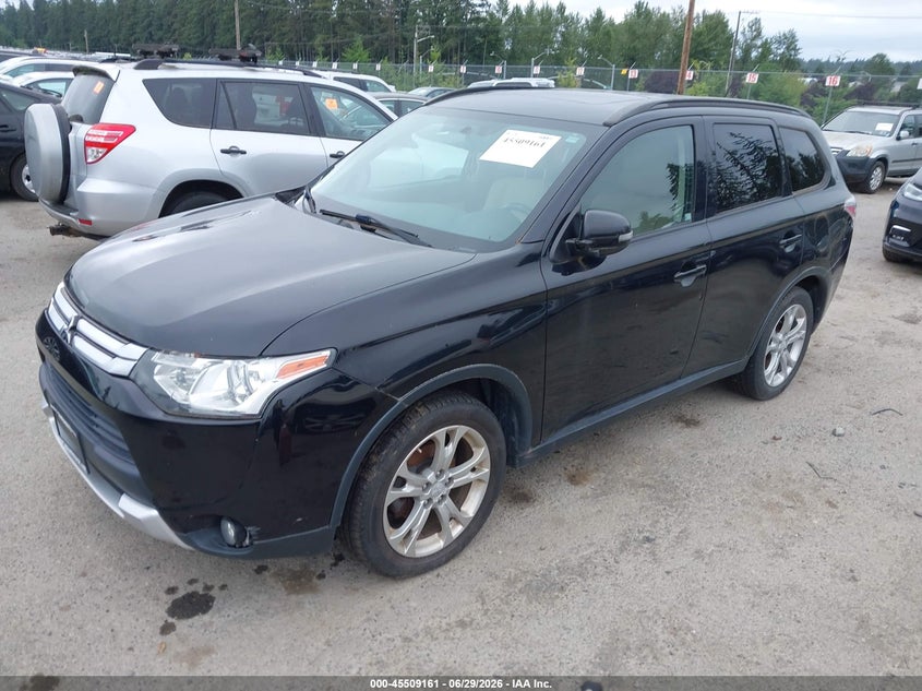 2015 Mitsubishi Outlander VIN JA4AD3A31FZ006620 IAAI salvage auction — NORMAL WEAR, Clear (Washington), sold $325 on 2026-07-12 (photo 2)