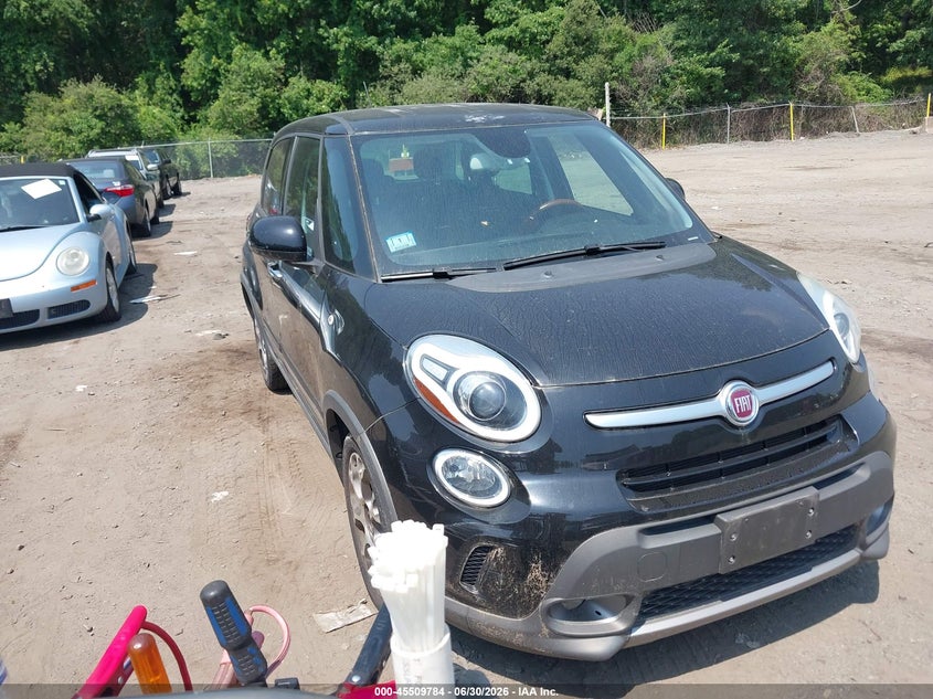 2014 Fiat 500l VIN ZFBCFADH7EZ006921 IAAI salvage auction — NORMAL WEAR, Clear (Massachusetts), sold $1,425 on 2026-07-07 (photo 1)