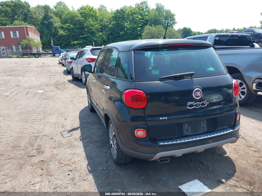 2014 Fiat 500l VIN ZFBCFADH7EZ006921 IAAI salvage auction — NORMAL WEAR, Clear (Massachusetts), sold $1,425 on 2026-07-07 (photo 3)