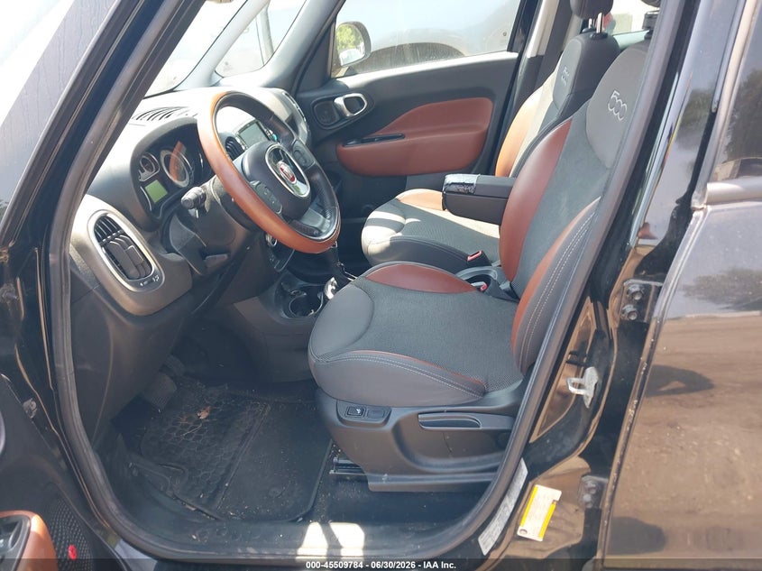 2014 Fiat 500l VIN ZFBCFADH7EZ006921 IAAI salvage auction — NORMAL WEAR, Clear (Massachusetts), sold $1,425 on 2026-07-07 (photo 5)