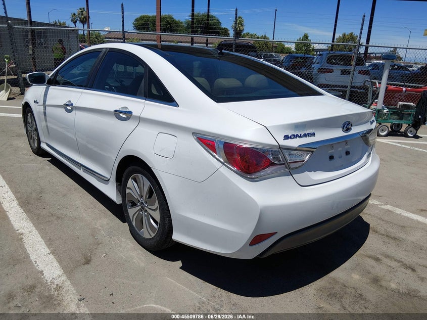 2015 Hyundai Sonata hybrid VIN KMHEC4A42FA132620 IAAI salvage auction — NORMAL WEAR, Clear - Dealer Only (California), sold $800 on 2026-07-18 (photo 3)