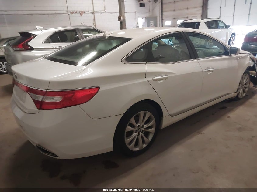 2014 Hyundai Azera VIN KMHFG4JGXEA367896 IAAI salvage auction — NORMAL WEAR, Prior Salvage (Minnesota), sold $1,125 on 2026-07-15 (photo 4)