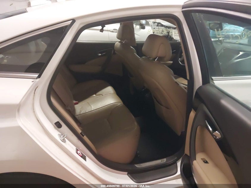 2014 Hyundai Azera VIN KMHFG4JGXEA367896 IAAI salvage auction — NORMAL WEAR, Prior Salvage (Minnesota), sold $1,125 on 2026-07-15 (photo 8)